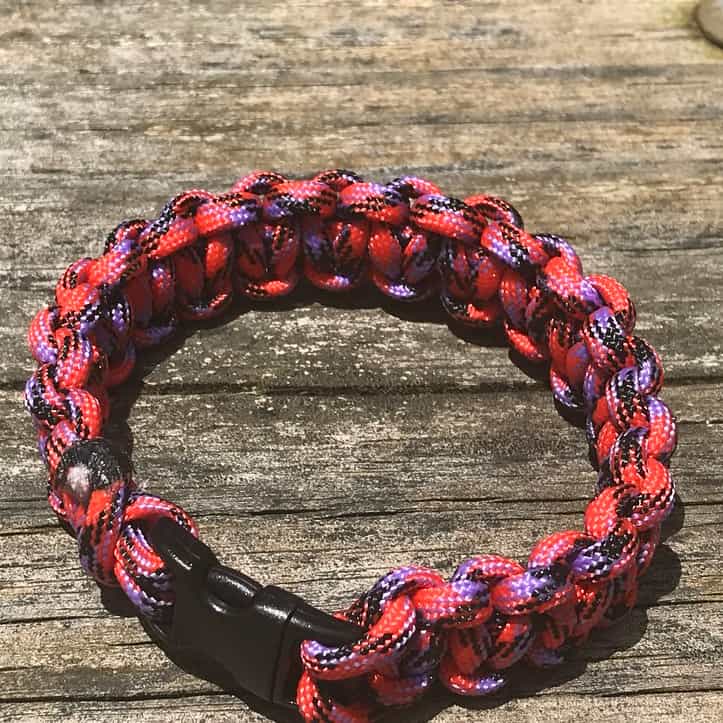 Featured Image-Survival Paracord Bracelet